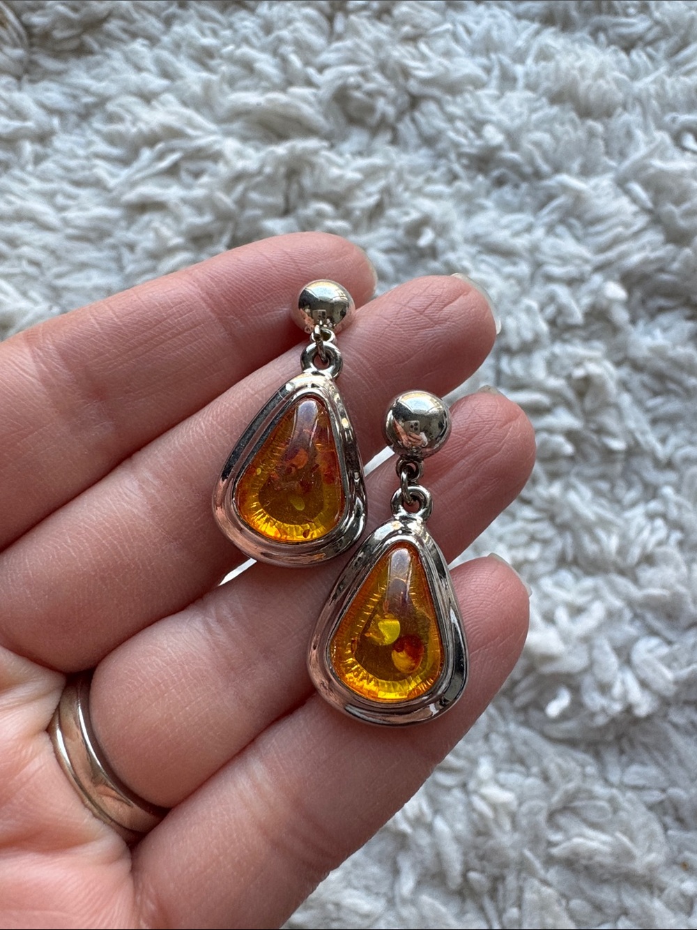 Silver Tone Amber‎ Style Earrings